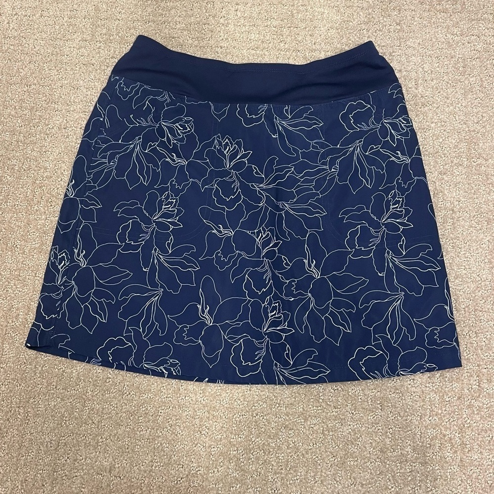 Cypress Club Navy Floral Golf Skort Small - Picture 3 of 5